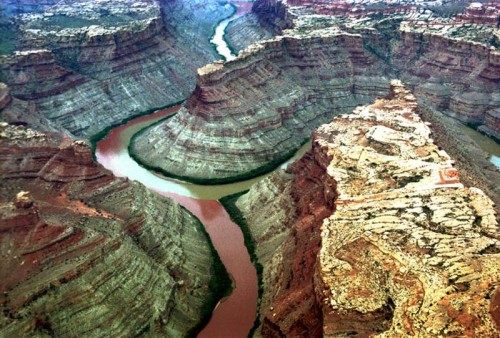colorado-river-and-green-river-confluence-canyonlands-national-park-utah